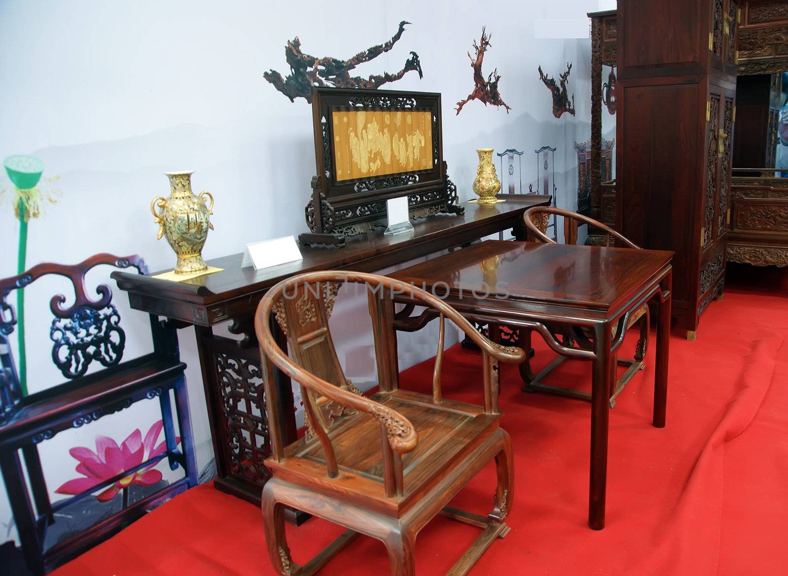 Chinese traditional houses of the living room furnishings