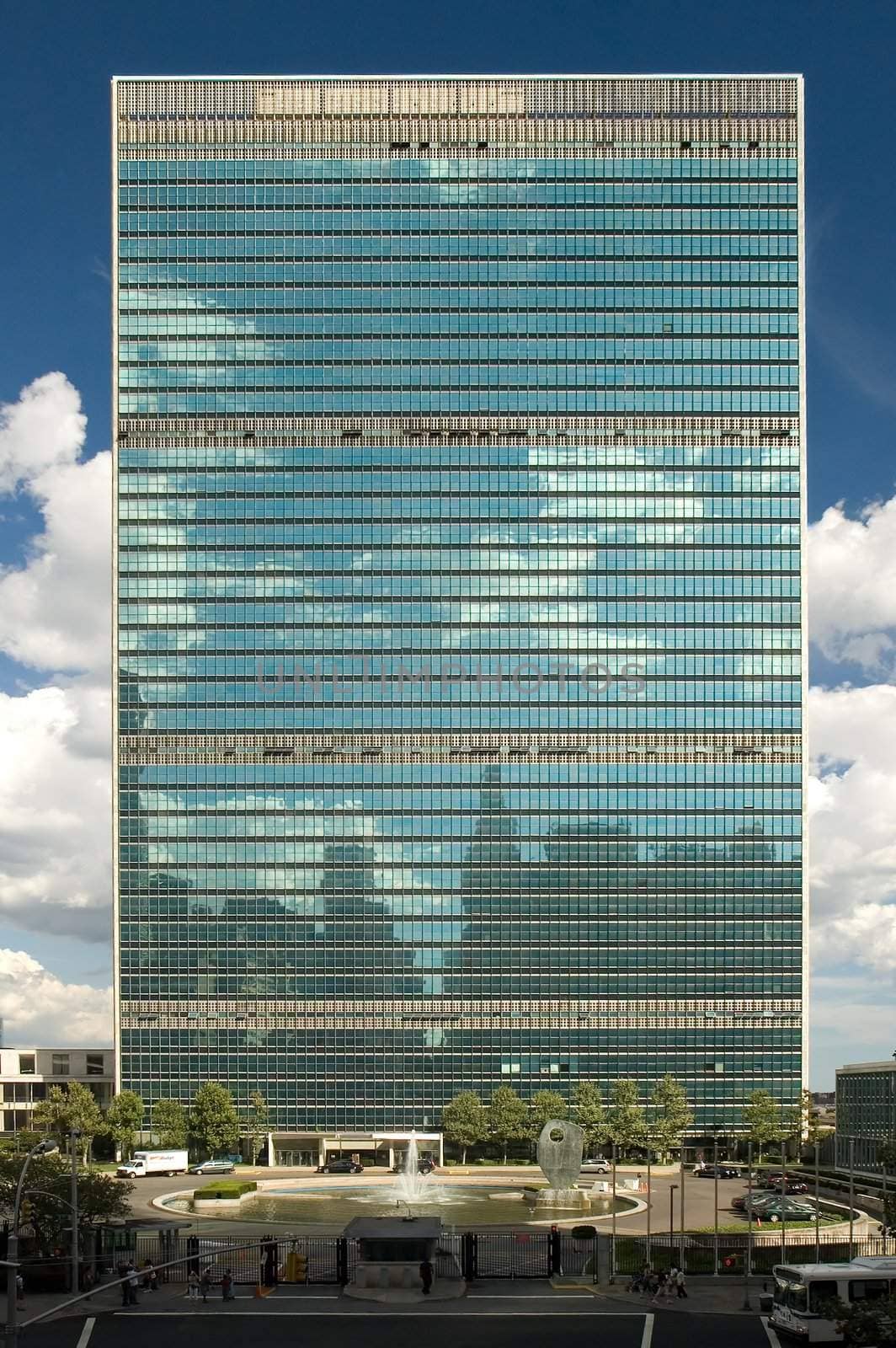 United Nations Headquarters by rorem