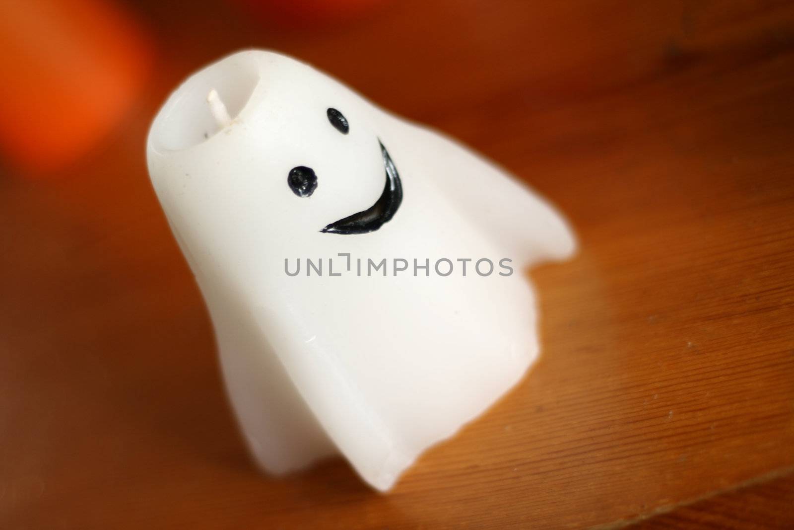 ghost candle by leafy