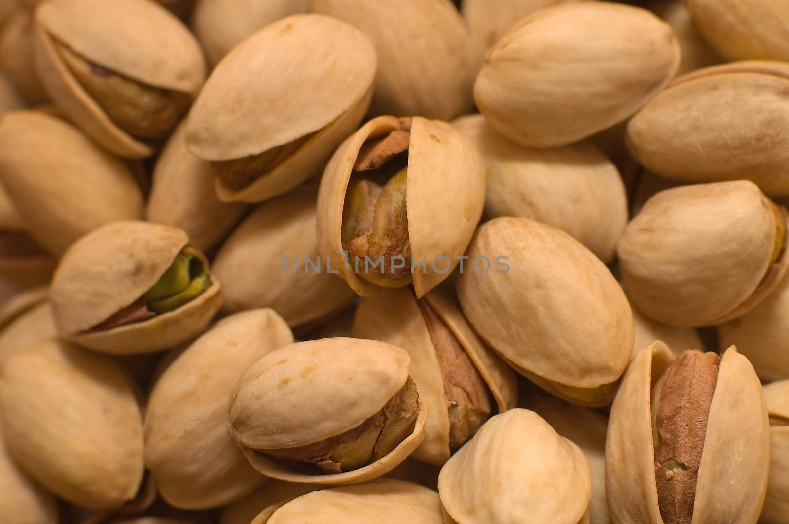 pistachios by rorem