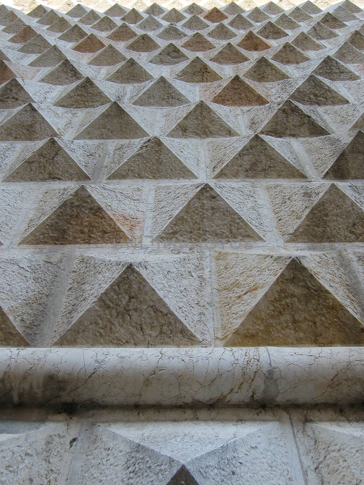 a wall made with bricks of marble