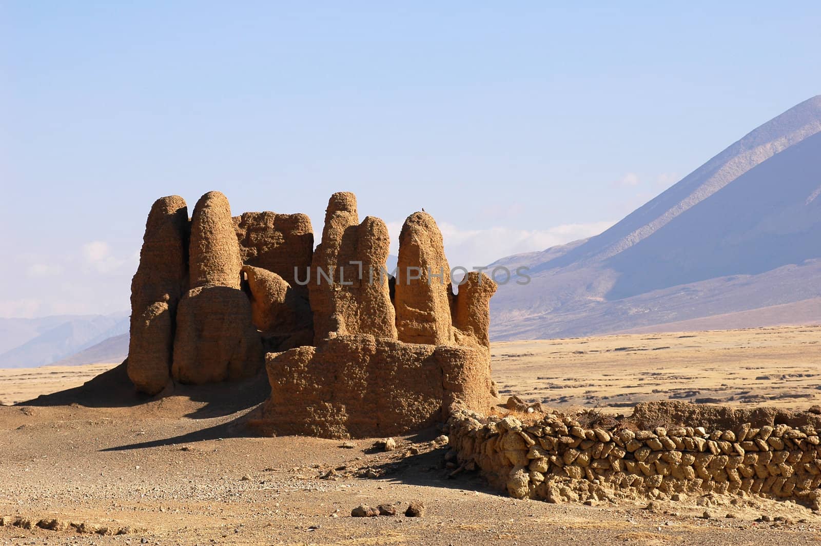 Landmark of ancient architectural ruins in Tibet