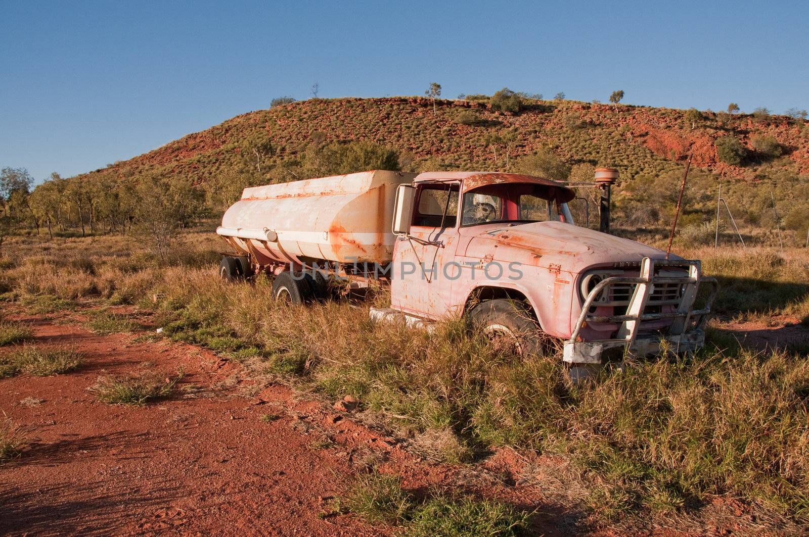 wreck truck in the australian outback, northern territory