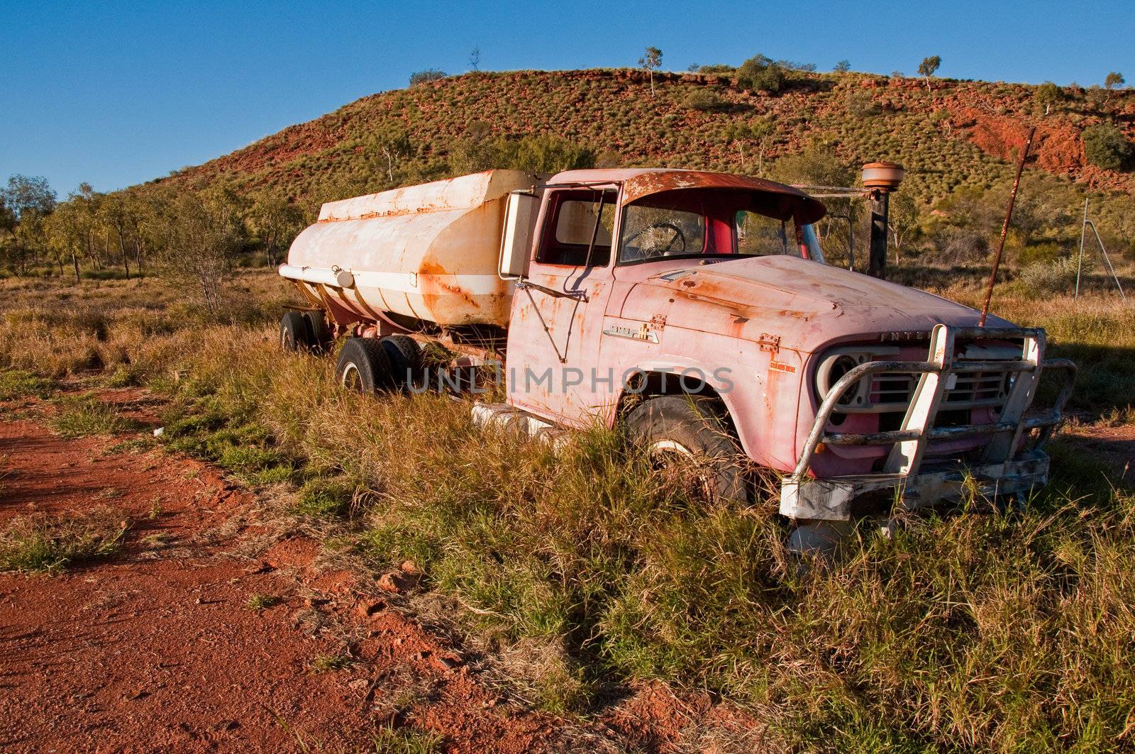 wreck truck in the australian outback, northern territory