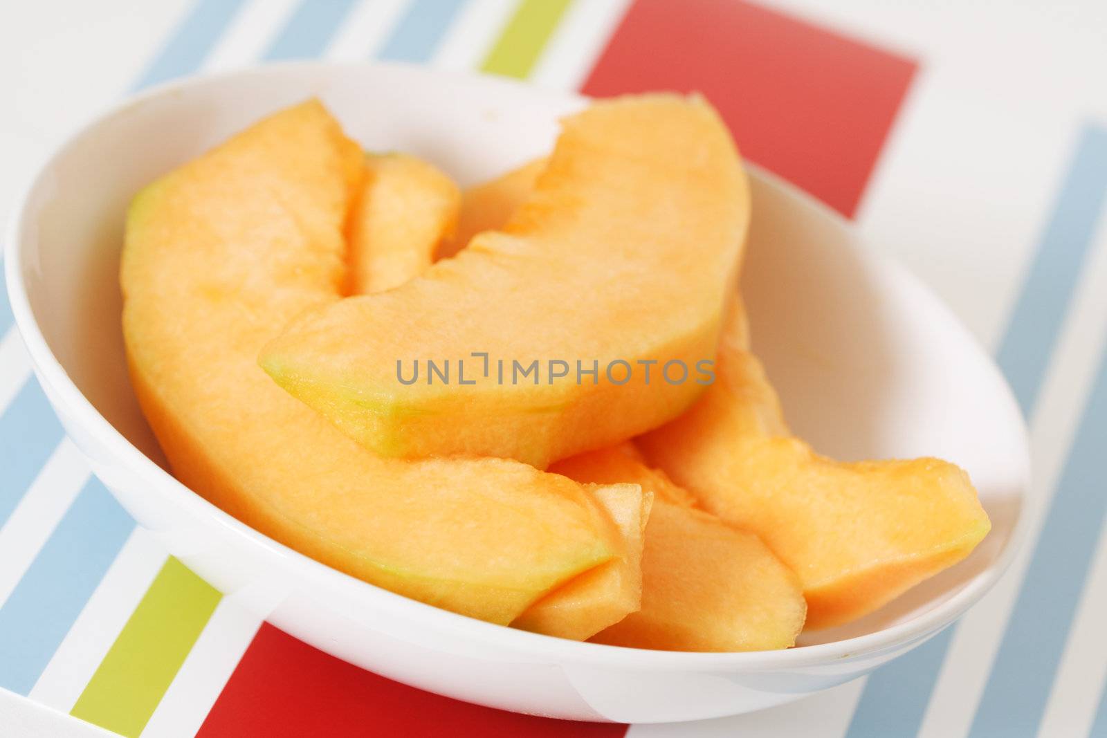 Slices of cantaloupe on a plate