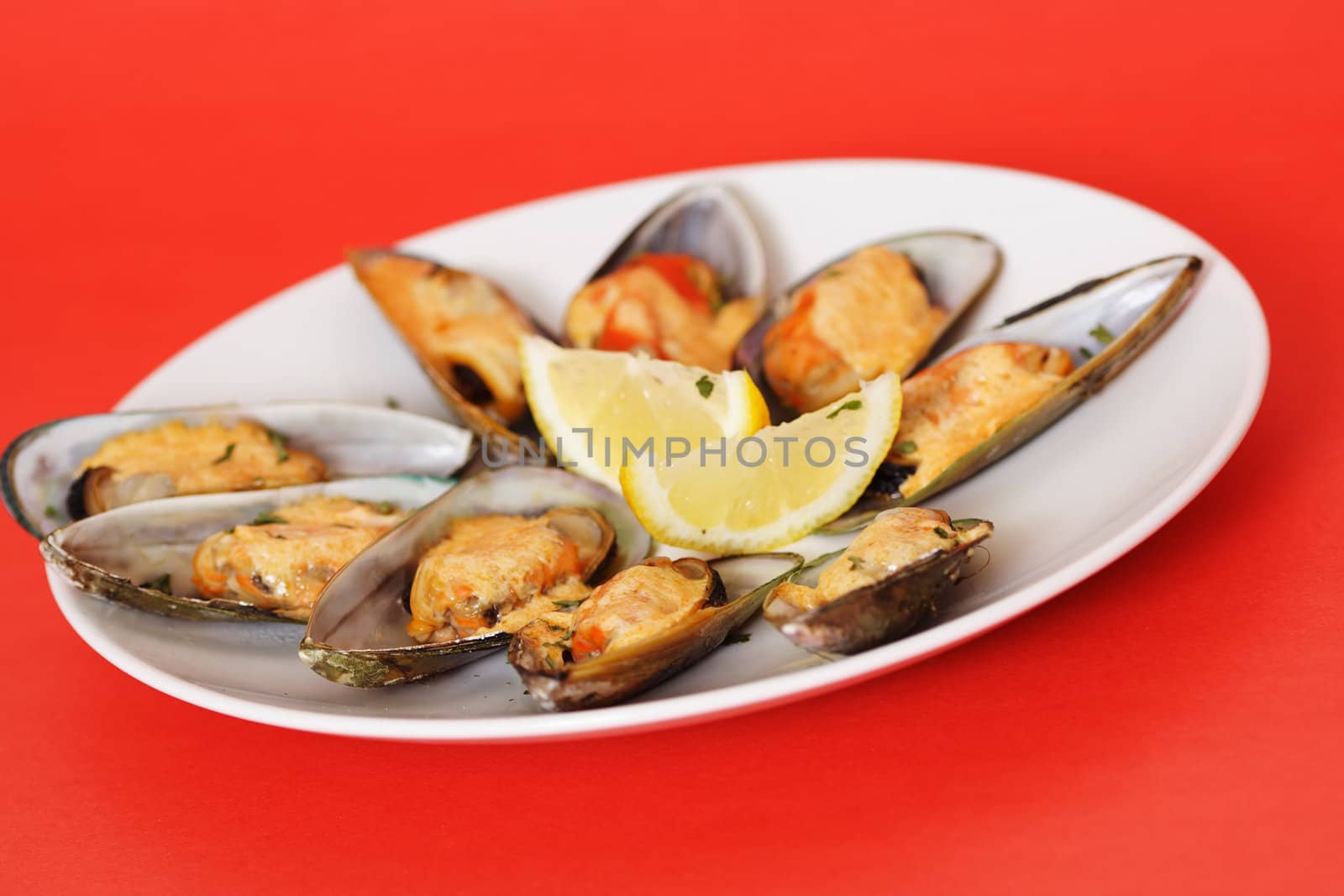 Baked mussels with mayonnaise