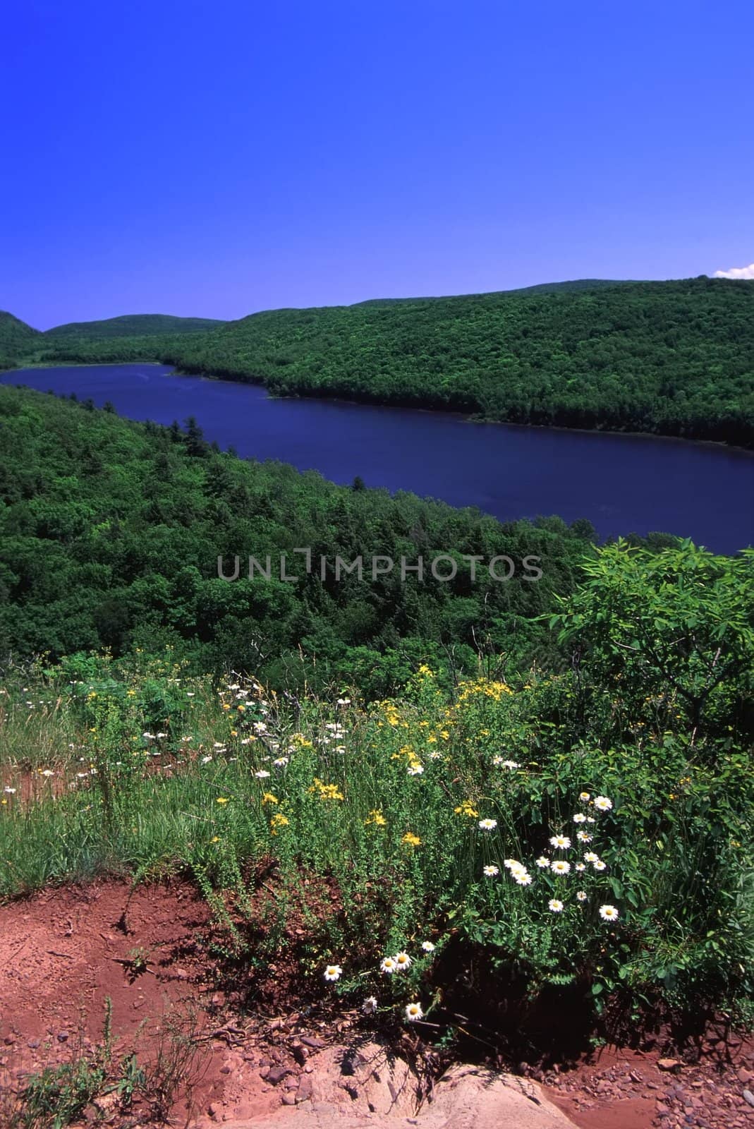 Amazing view of Lake of the Clouds at Porcupine Mountains State Park in northern Michigan.