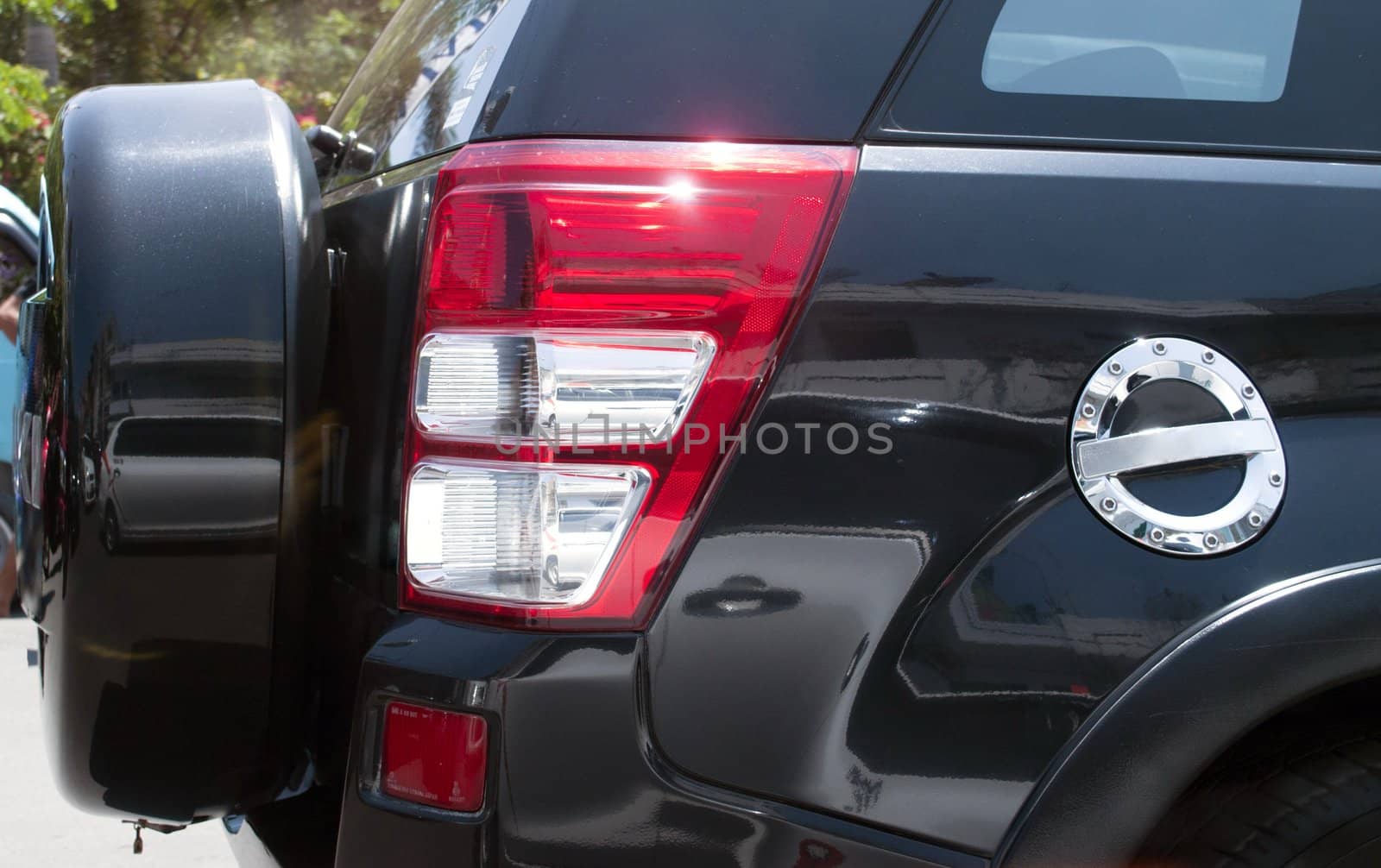 Back red Lights of a 4x4 car