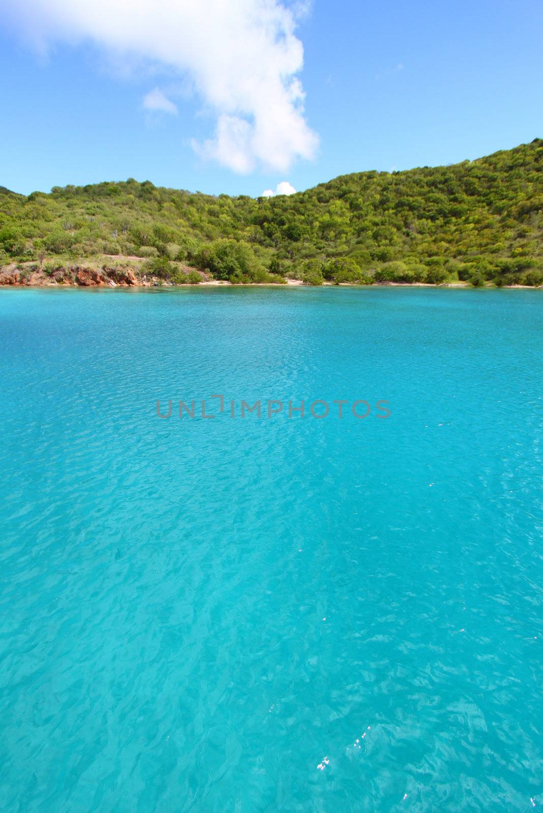 A beautiful sunny day at Brewers Bay on Tortola - BVI