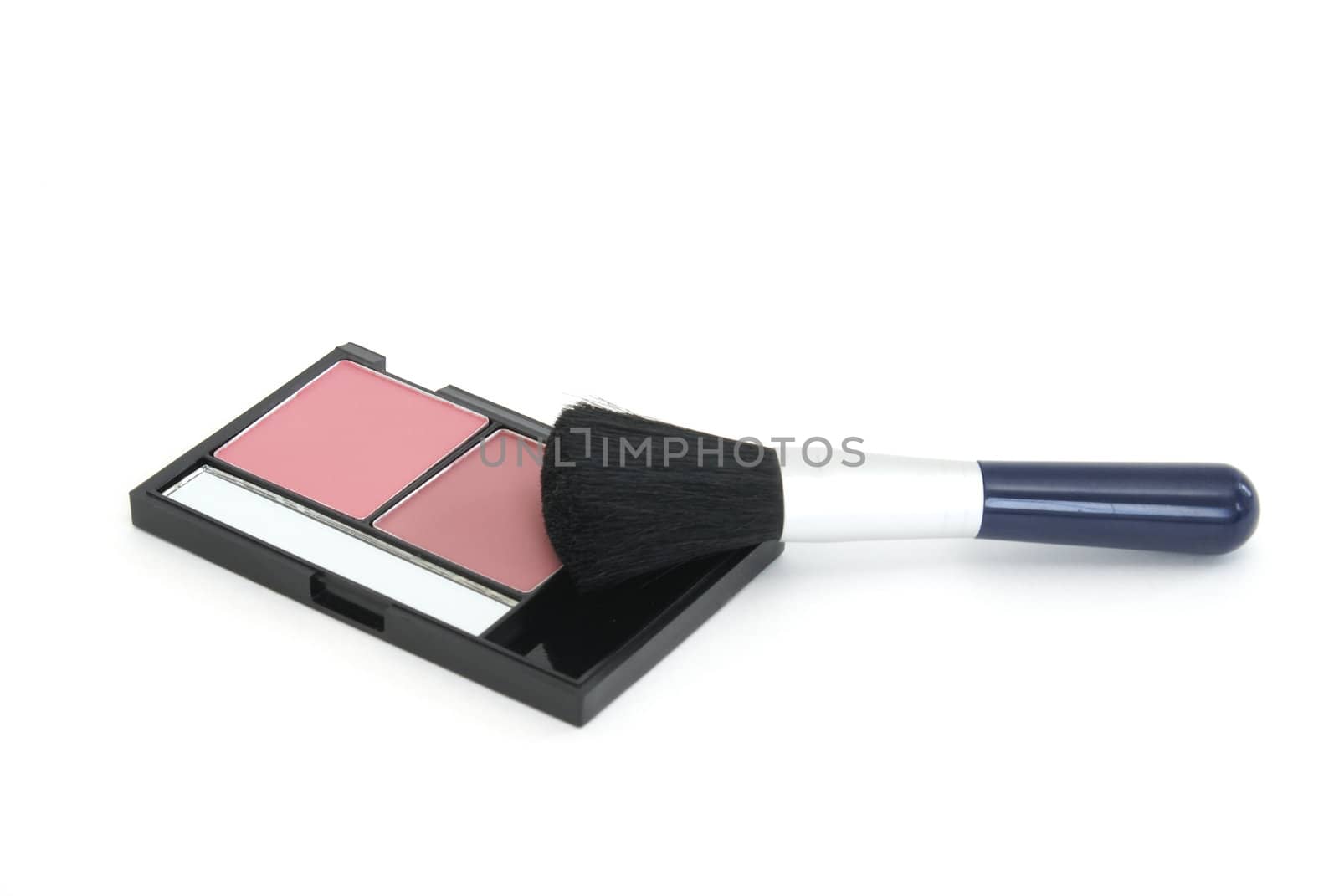 A two tone blush set with a large applicator brush.