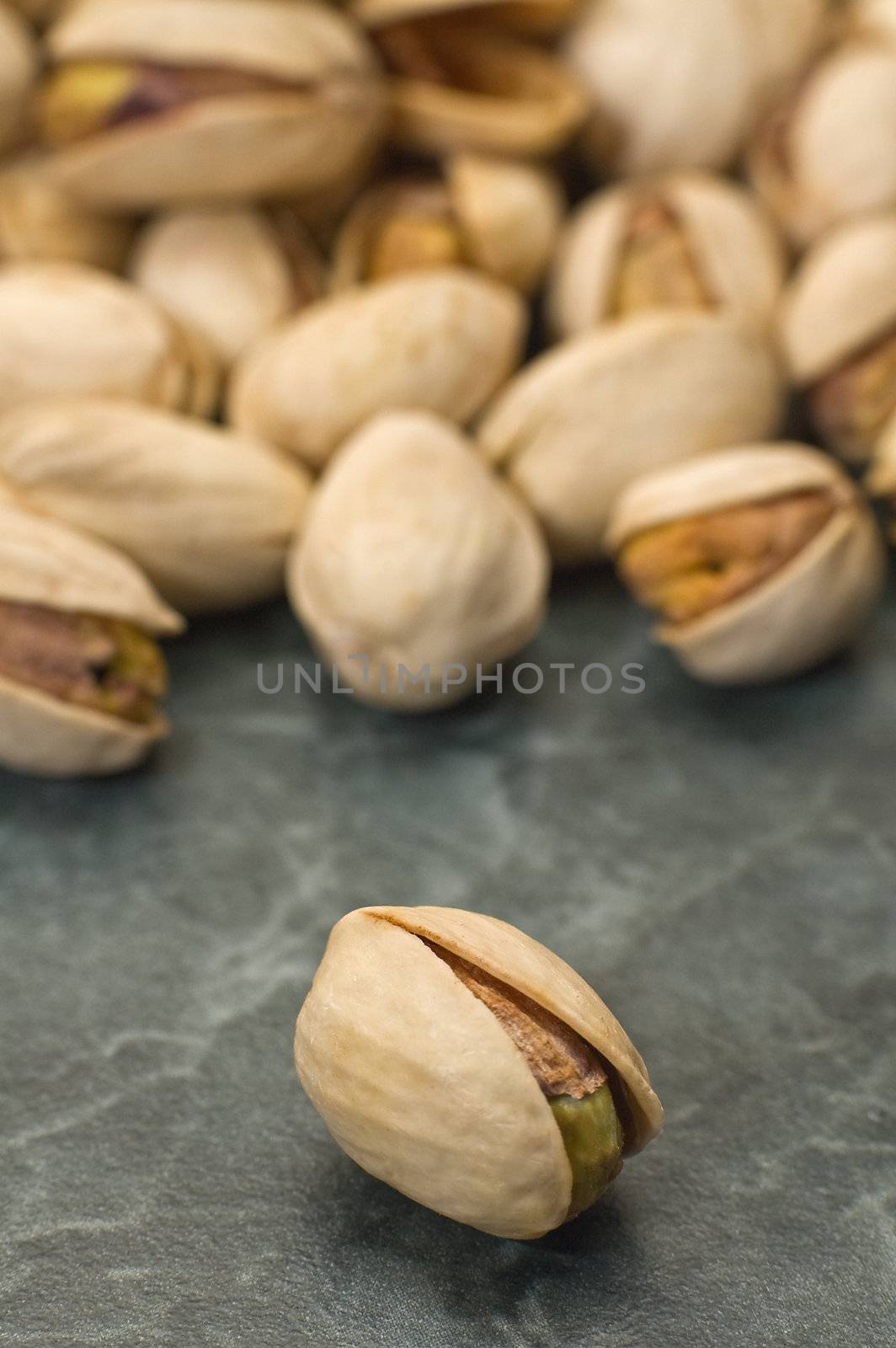 pistachios by rorem