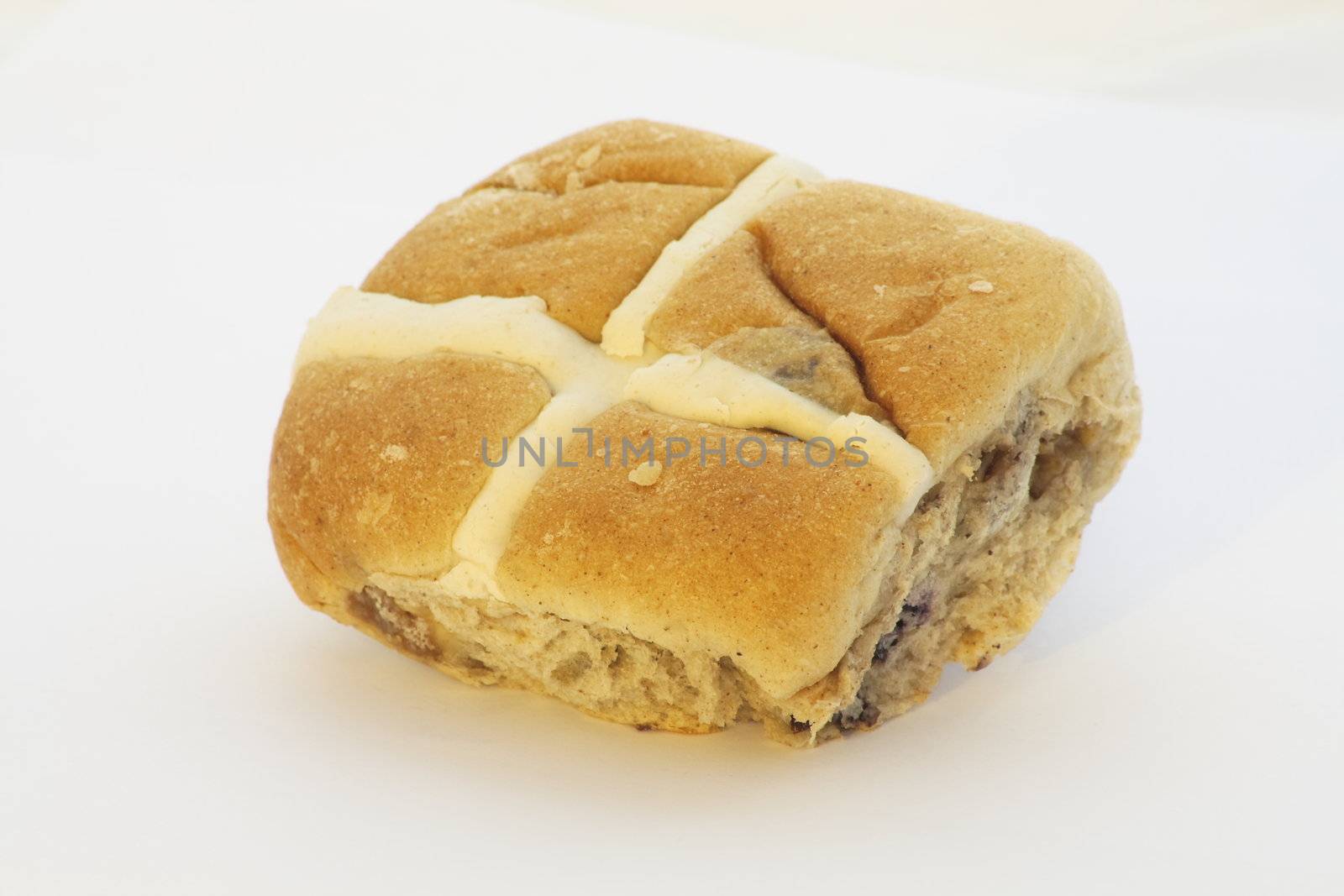 hot cross bun by leafy