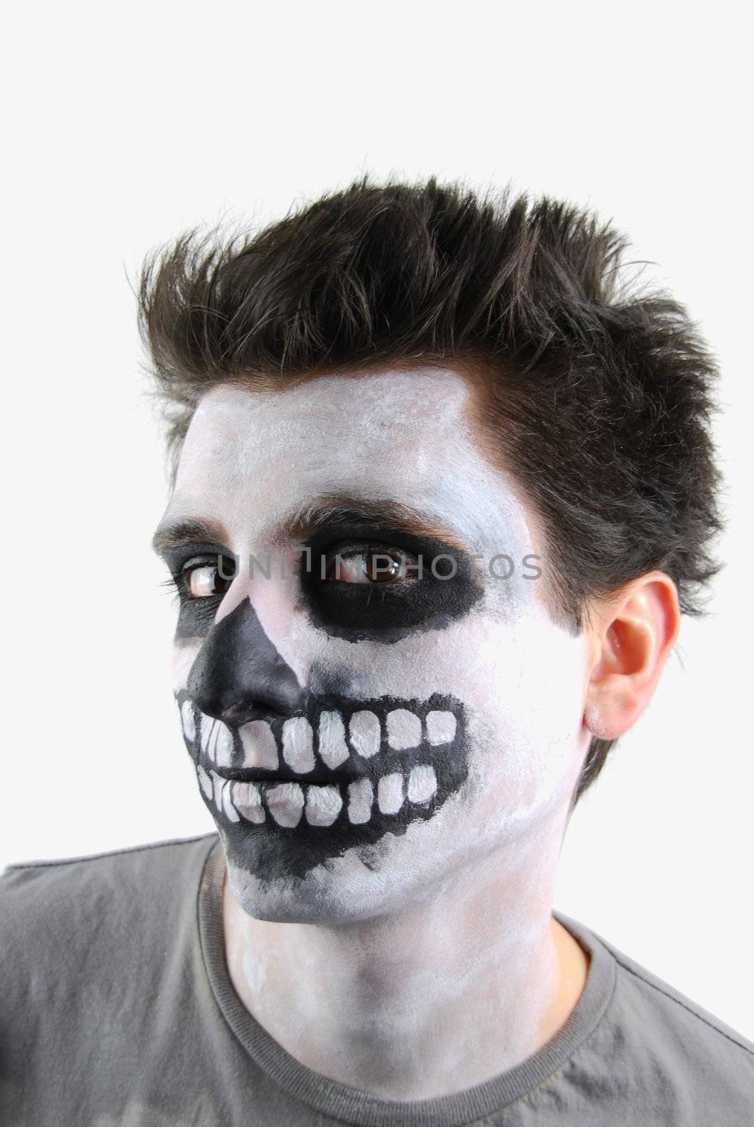 Creepy skeleton guy (Carnival face painting) by luissantos84