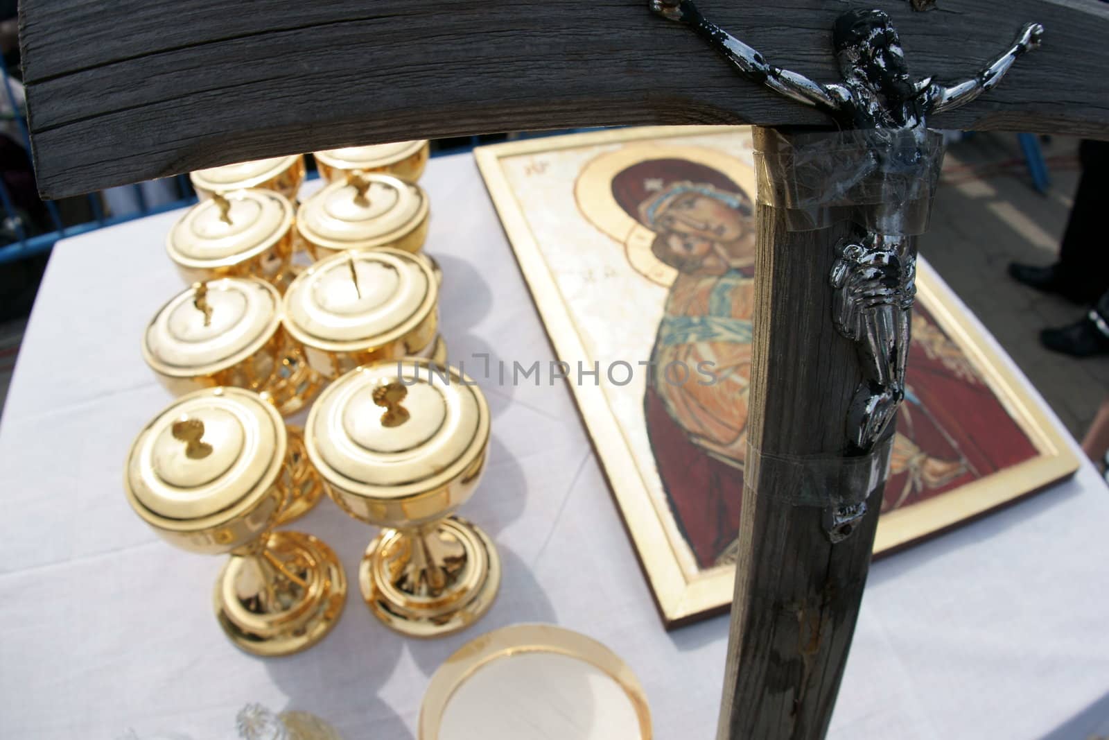 Warszaw, Poland - June 06: sacred vessels in Pi?sudzkiego square on the Cross devotion Pope John  Paul II in the 20th anniversary of the Polish pope. About the pilgrimage: "Let your spirit come down and renew the  face of the earth"