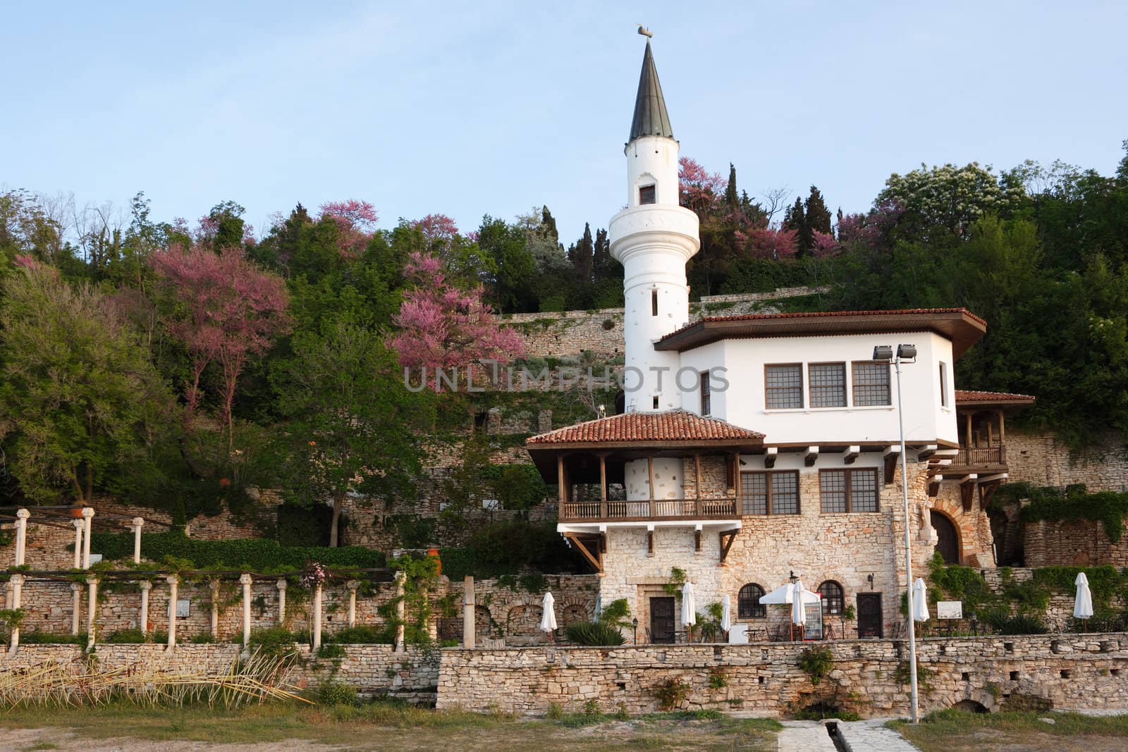 Balchik, the palace with the tower from East by ecobo