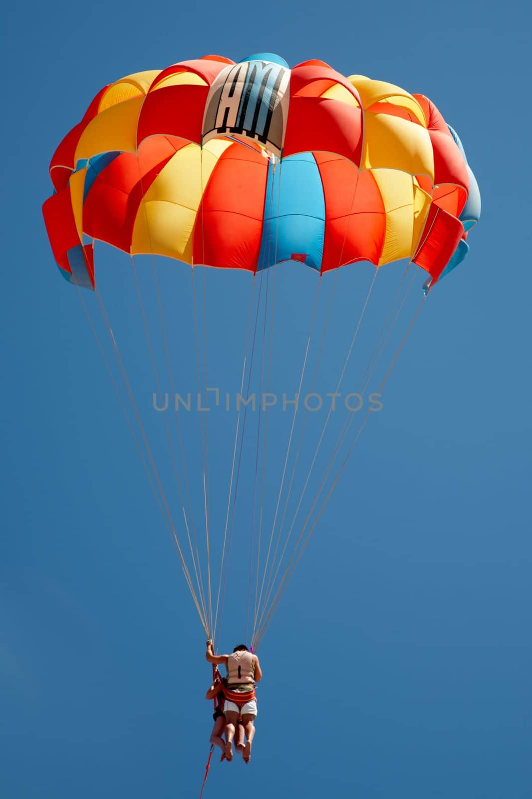 Parachute with a couple flying by ecobo