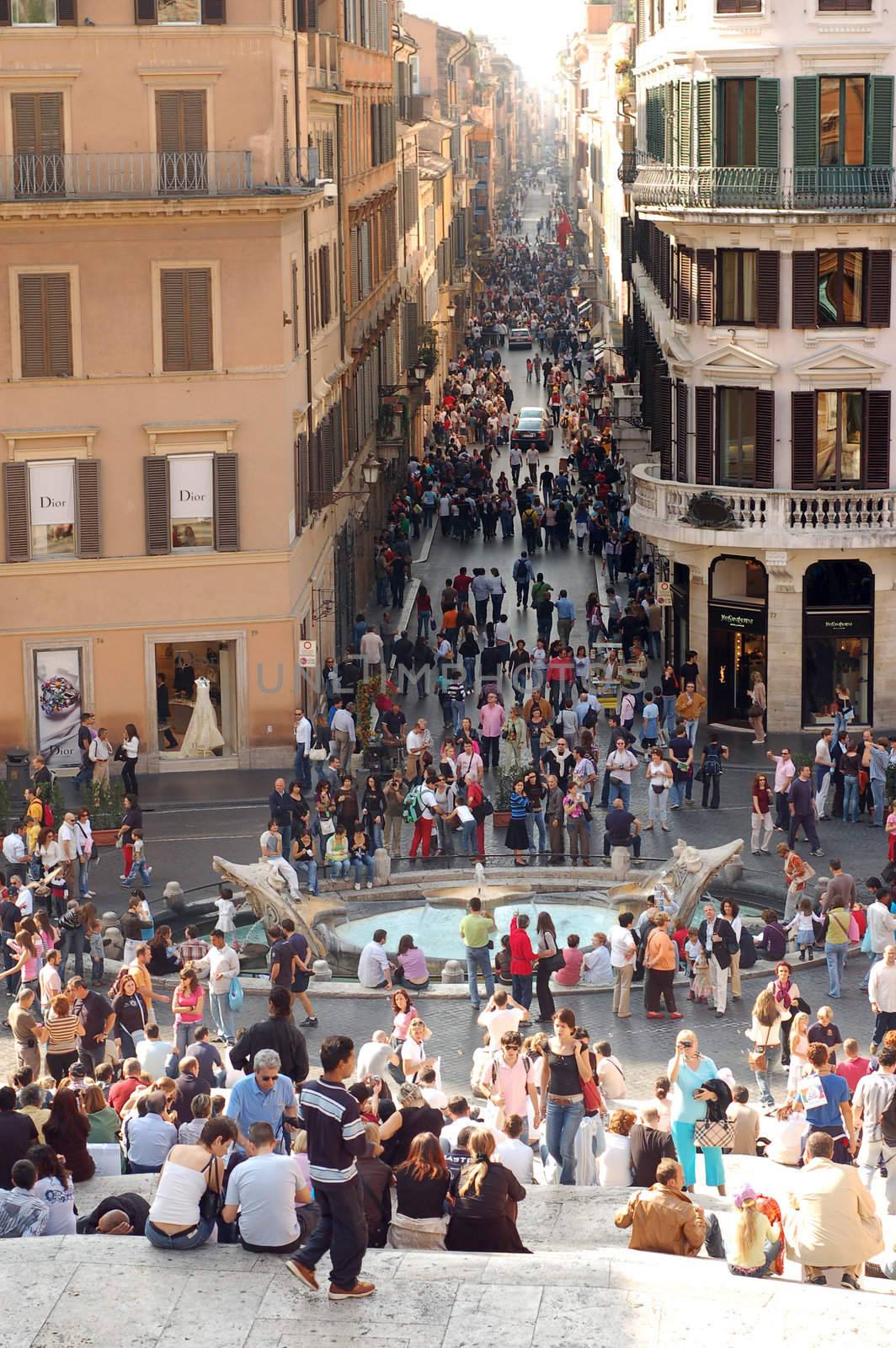 ROME, ITALY - OCTOBER 29. Tourist in Piazza di Spagna (Spagna Square) and via Condotti. Editorial. October 29, 2006. Rome - Italy