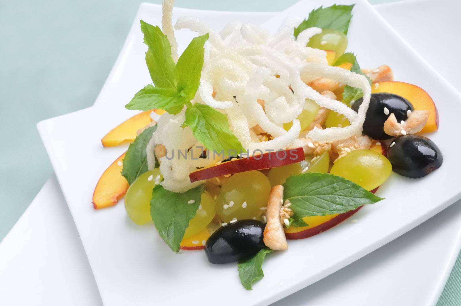 summer salad with grapes and nectarines by Apolonia