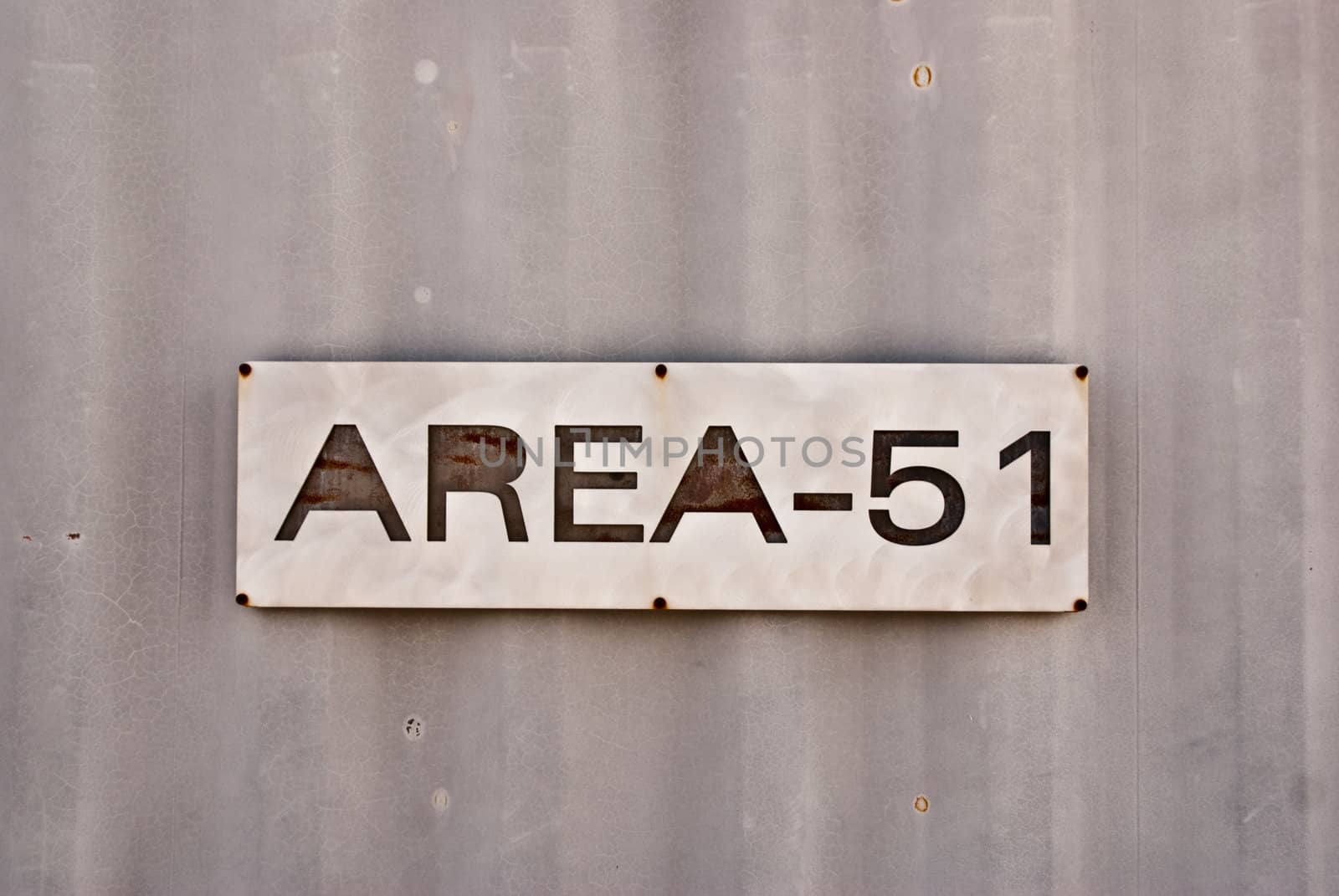 Area 51  by emattil