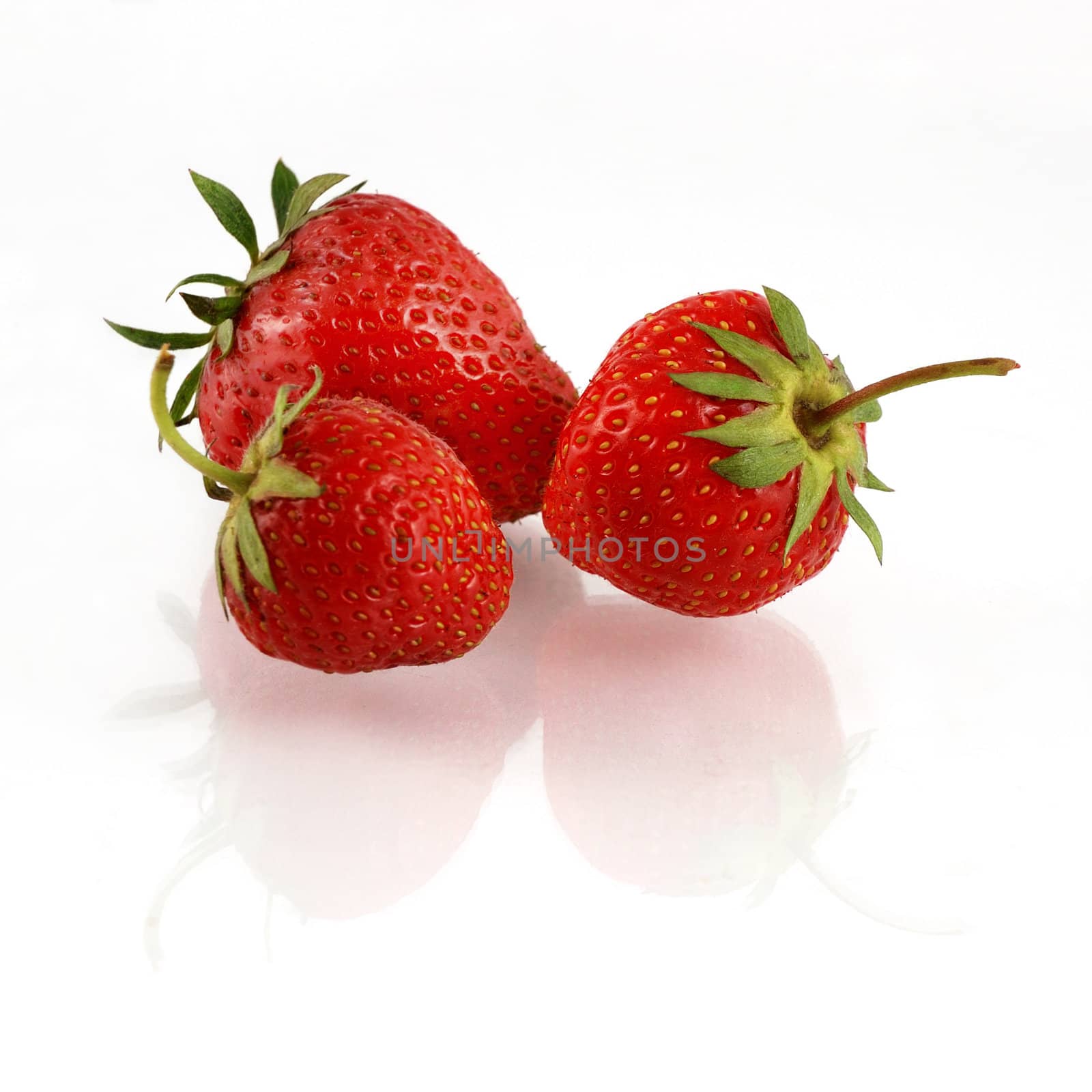 strawberry by tomekj