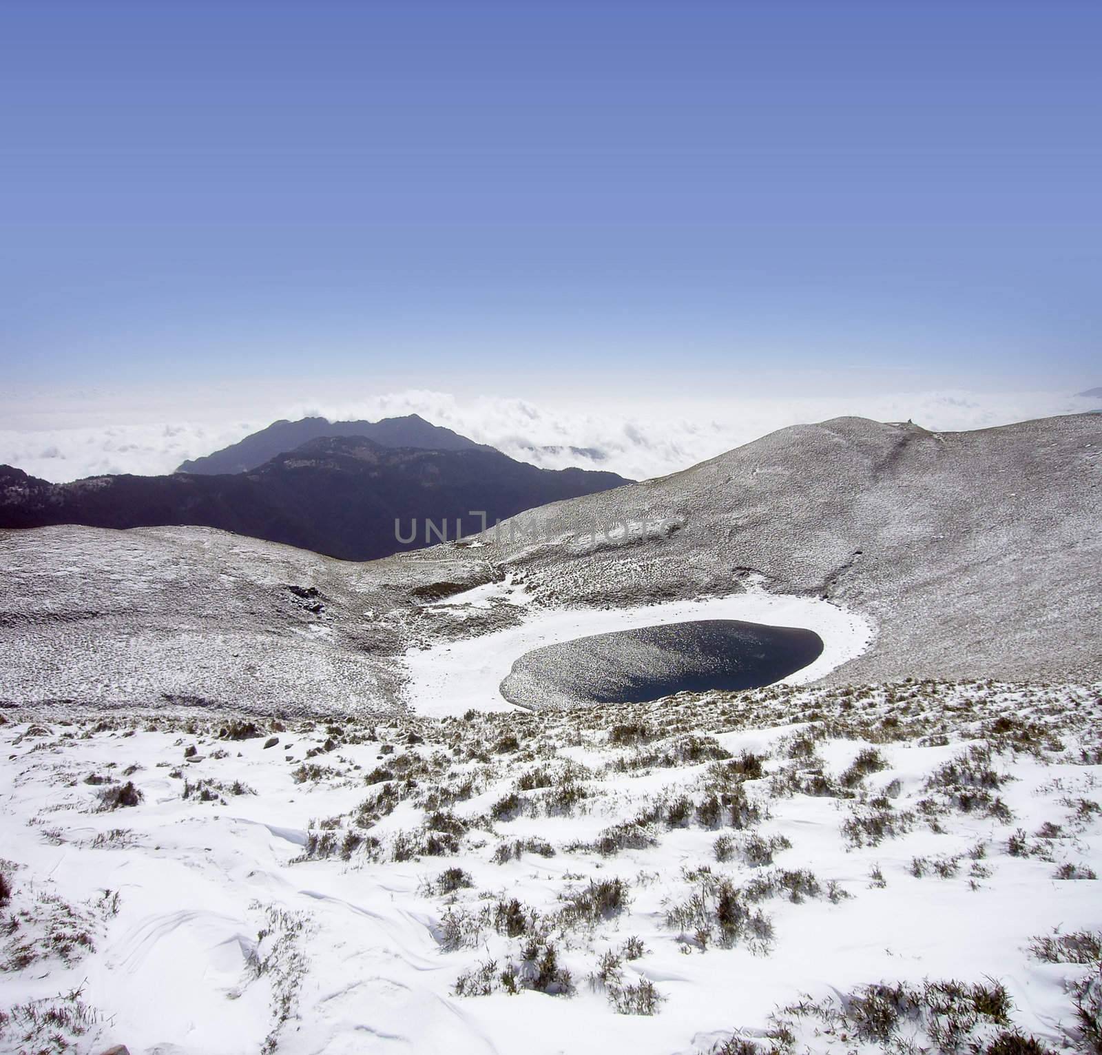 snow white lake by elwynn