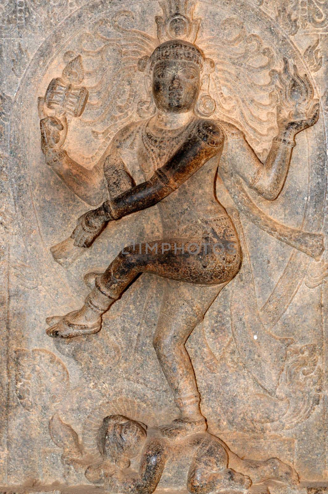 Beautiful carving at the jalagandeeswar temple an hoysala architecture