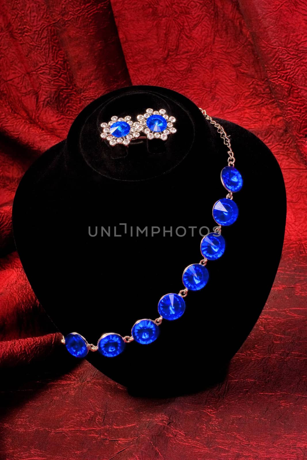 Bracelet with blue gem by igor_stramyk