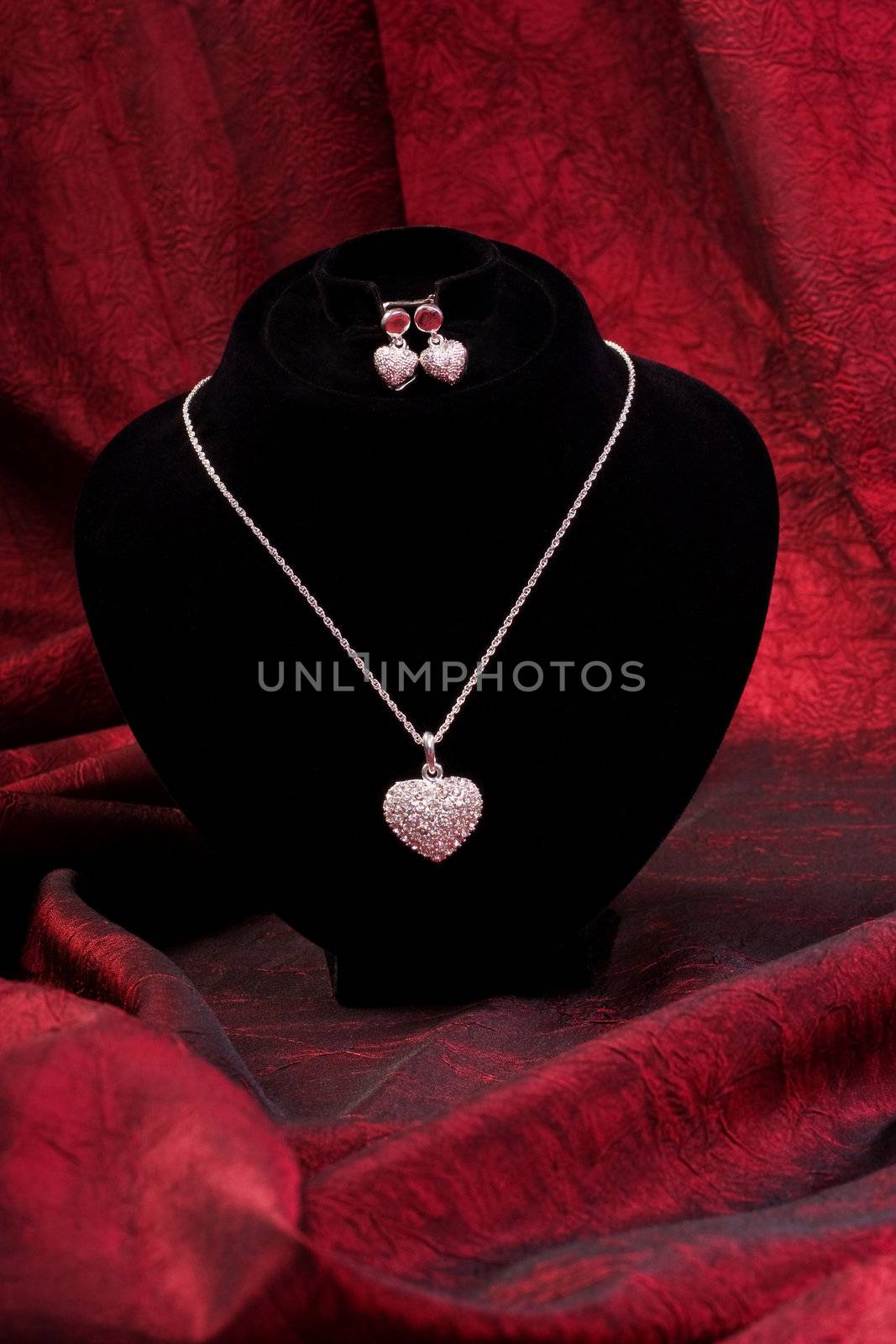 Chain with diamond heart and earring by igor_stramyk