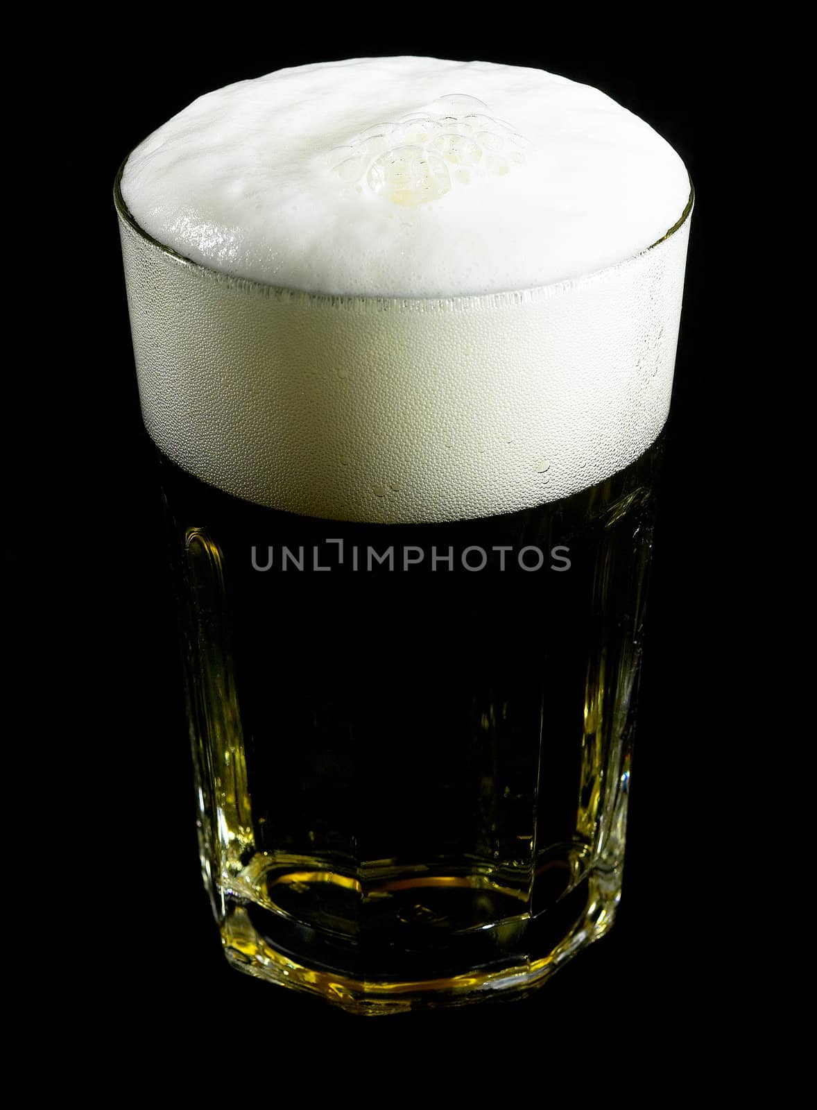 glass of beer by keko64