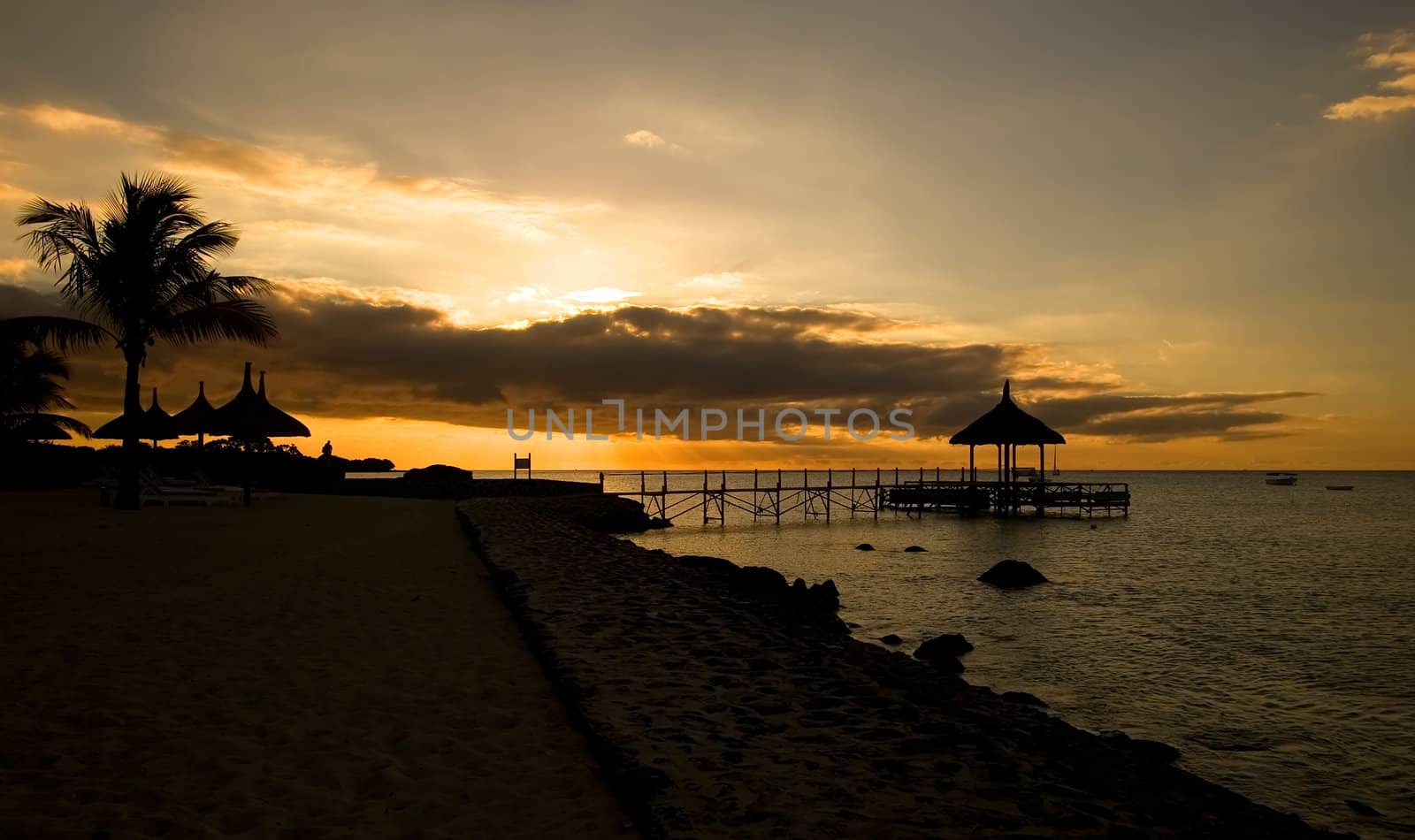 sea sunset baltic sun sky coast clouds