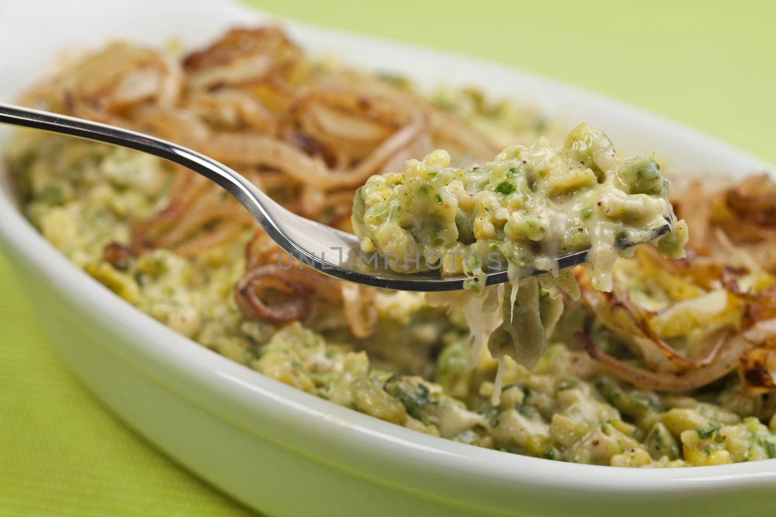 spaetzle, a bavarian kind of noodle with fried onions