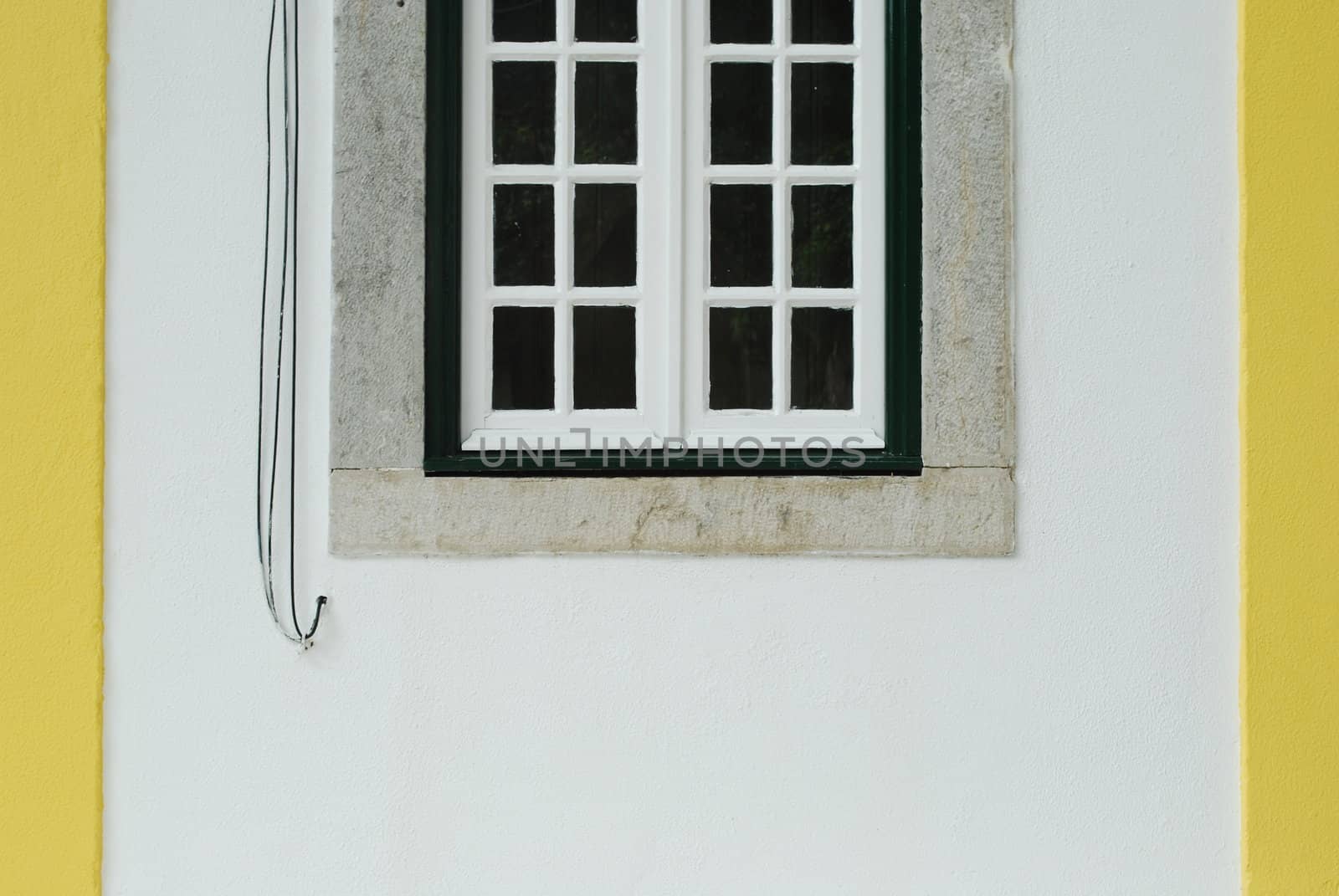 photo of a beautiful and traditional window in Sintra