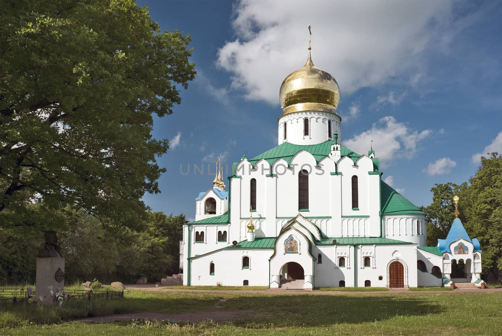 Russian cathedral by mulden