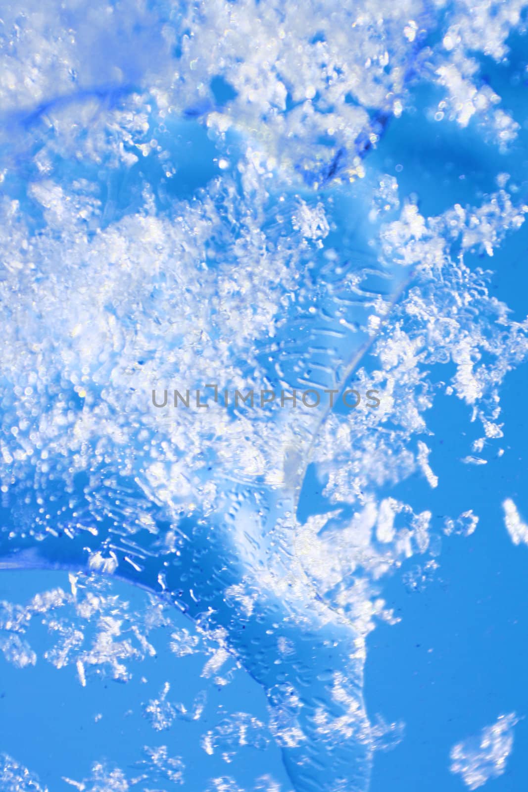 frozen water drops by nimatypografik
