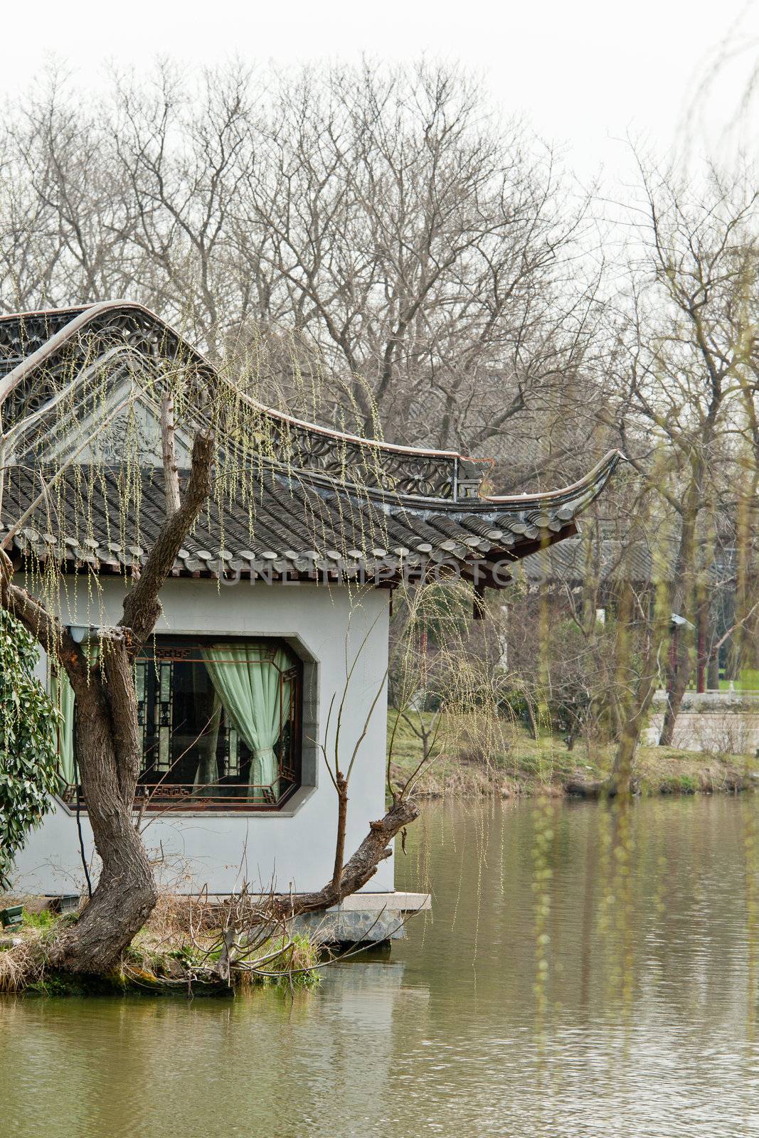 Slender West Lake by aidasonne