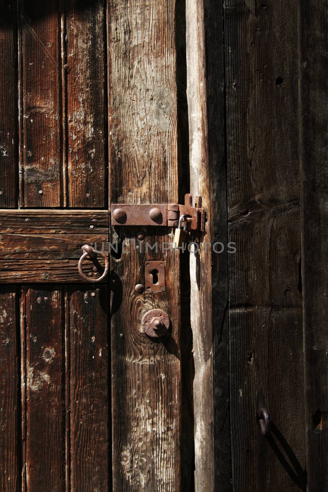 entrance with door handle of an old ware house