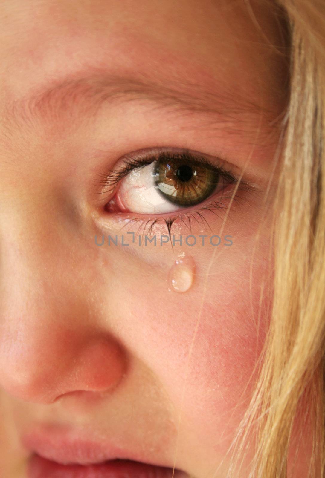 Little sad girl by Hasenonkel