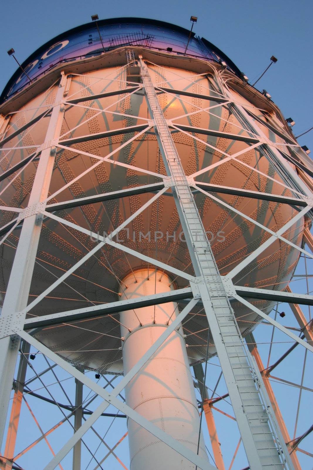 This is an up view of the Detroit Zoo water tower viewing its undercarriage and construction.