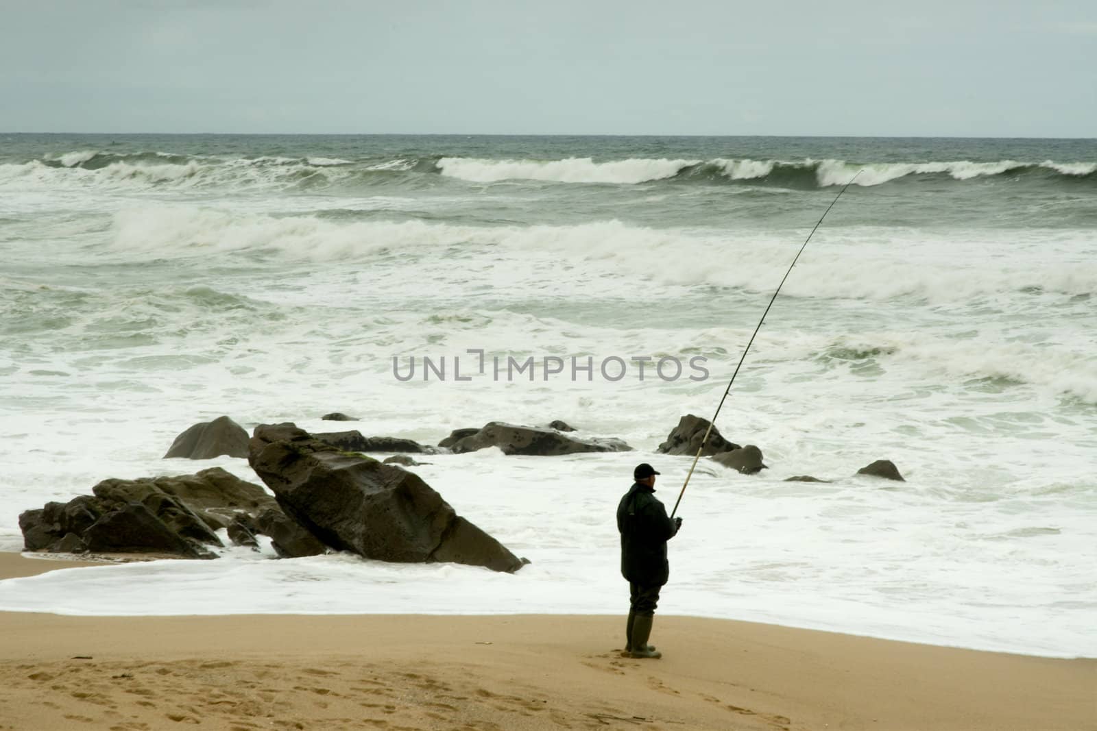 Angler at seaside by t3mujin