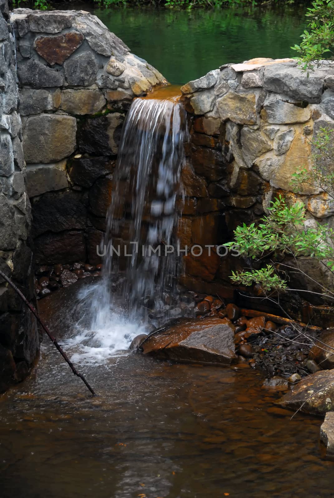 Small water falls by nialat