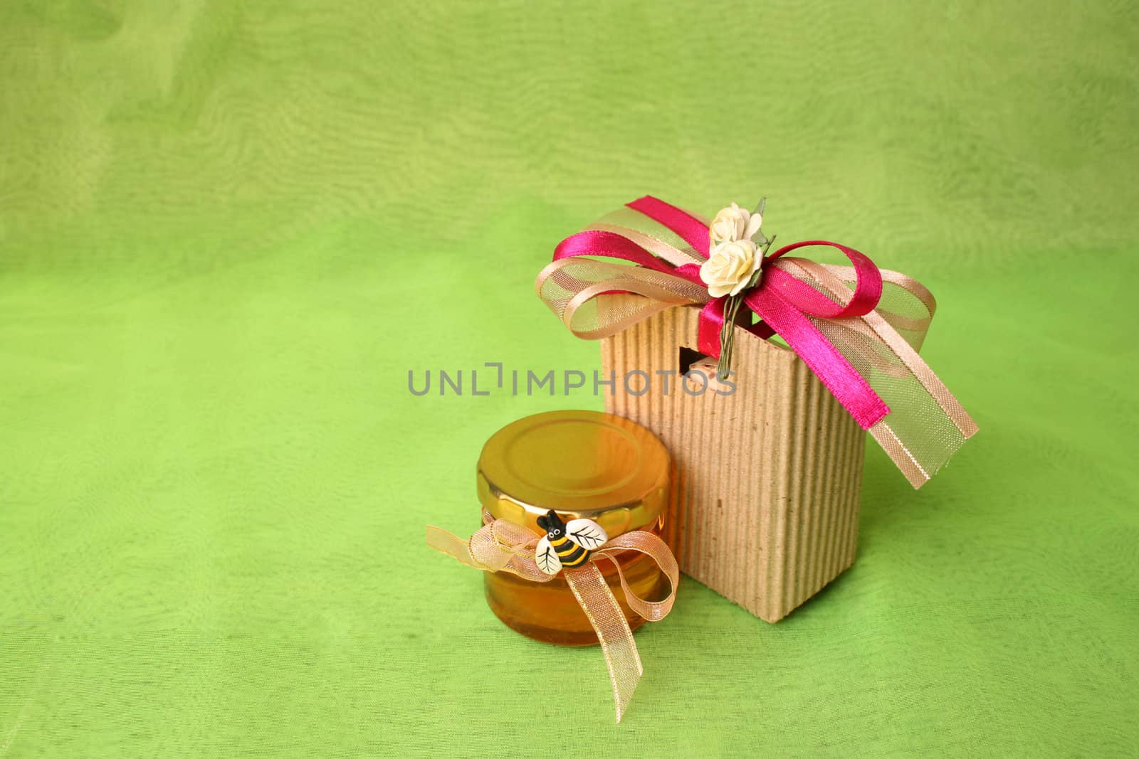 Small Honey Jar and brown gift bag with decorations