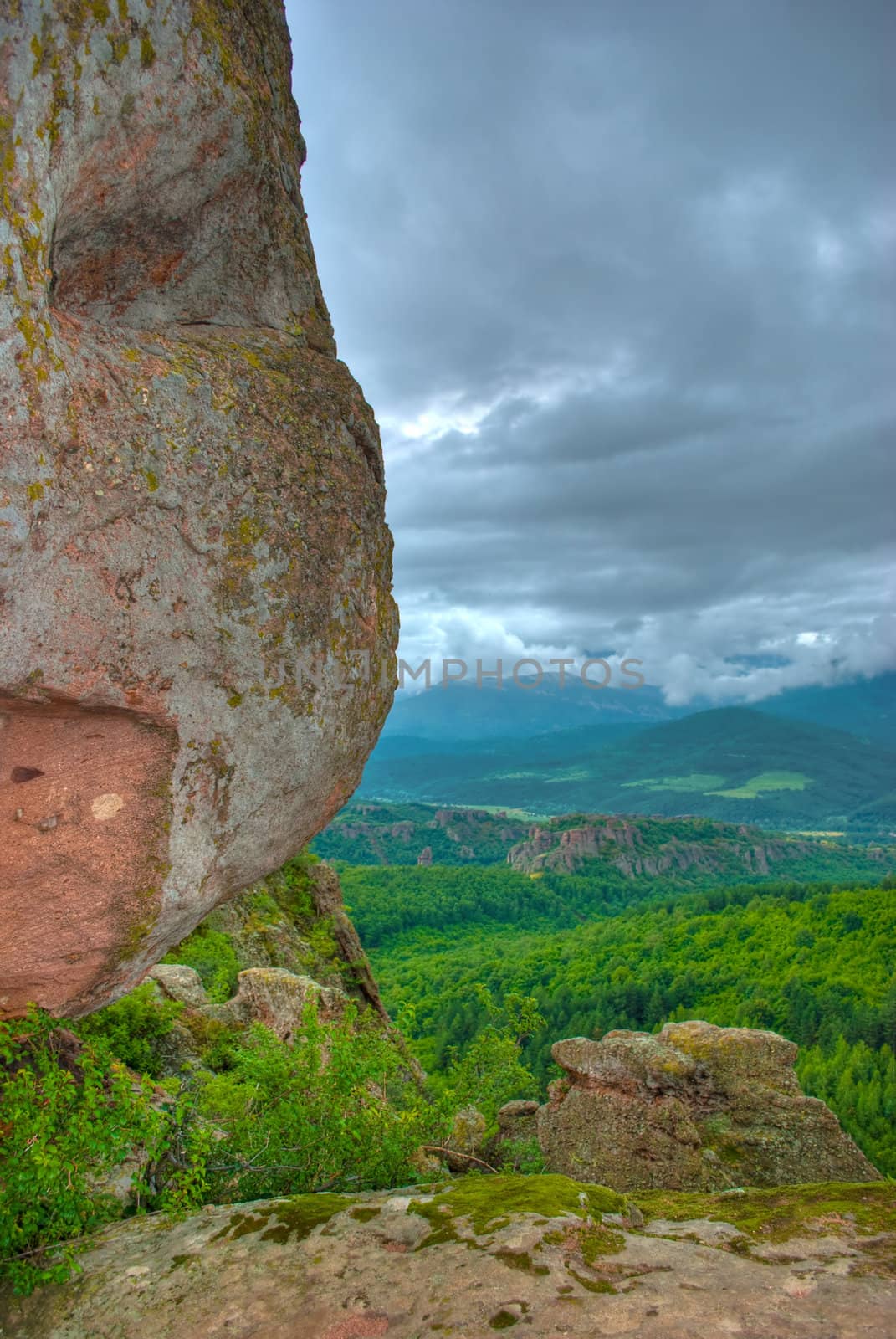 rock formation hdr by Dessie_bg