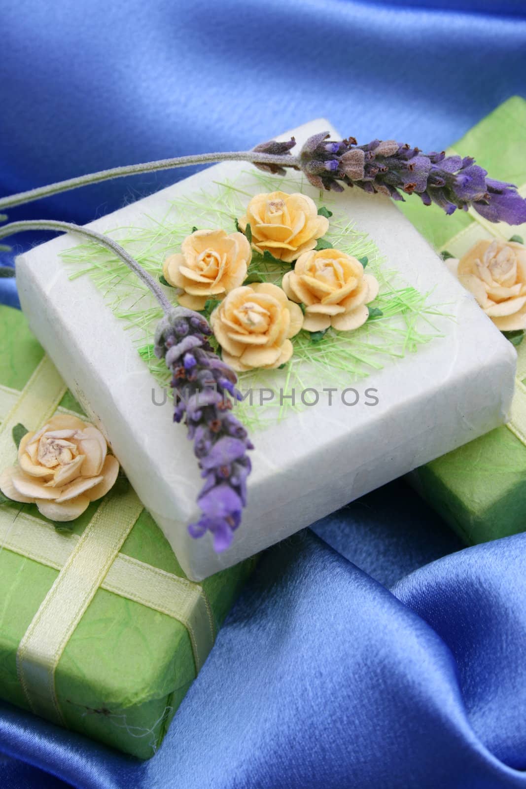 Soap gifts in yellow and green with fresh lavender