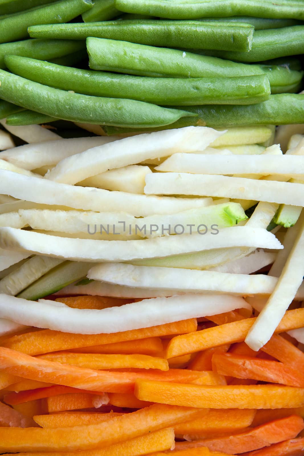 Julienne vegetables by raliand