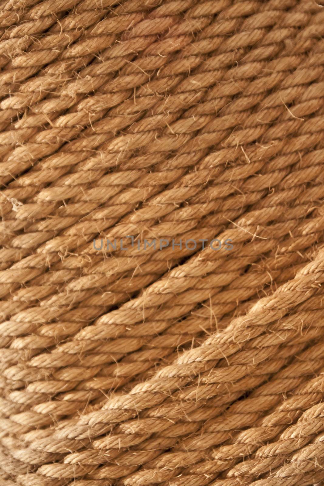 Patern made of thenatural brown rope.
