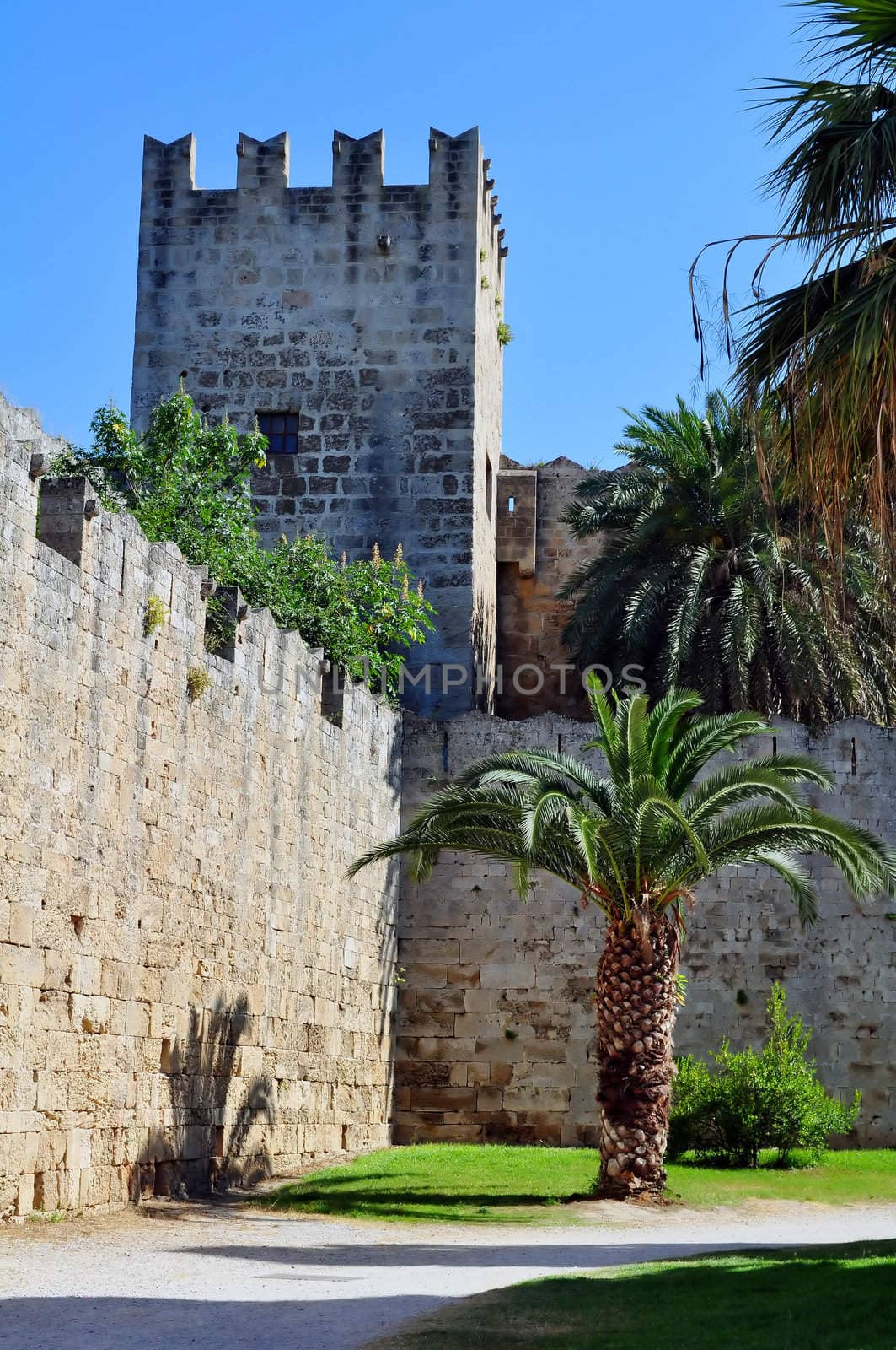 Rhodes old town. by FER737NG