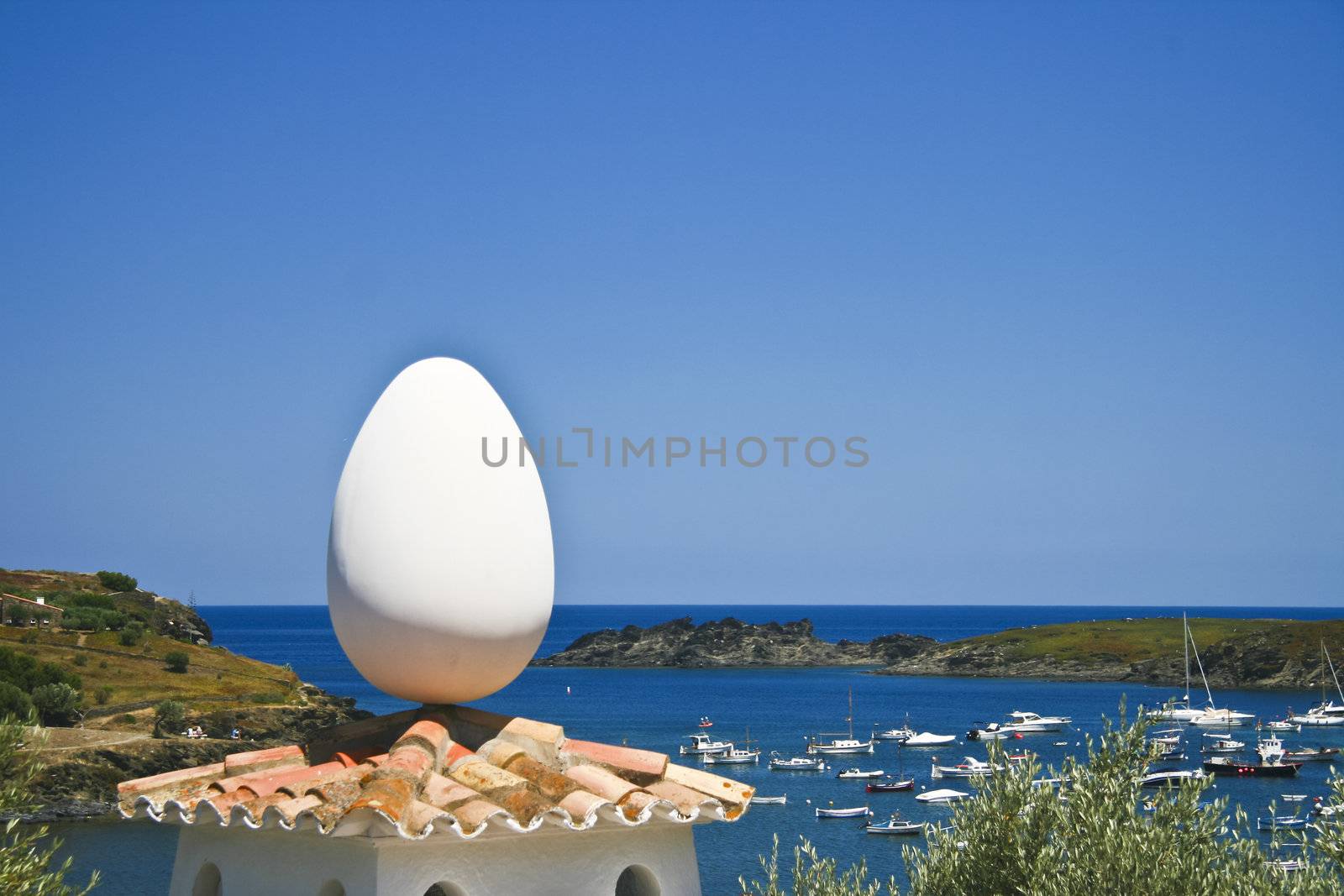 Dali's egg by kasto