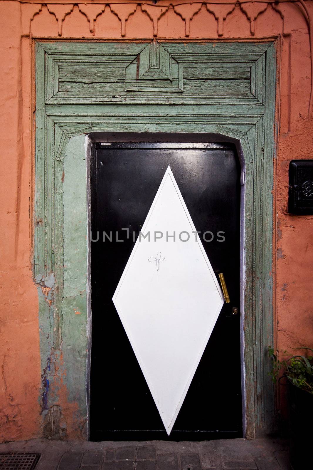 Private house entrance in maroccan medina