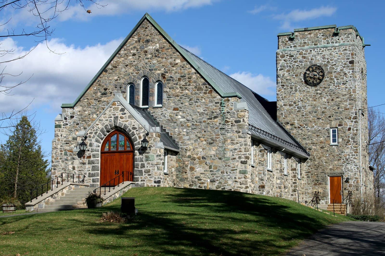 Century old church found in the eastern townships