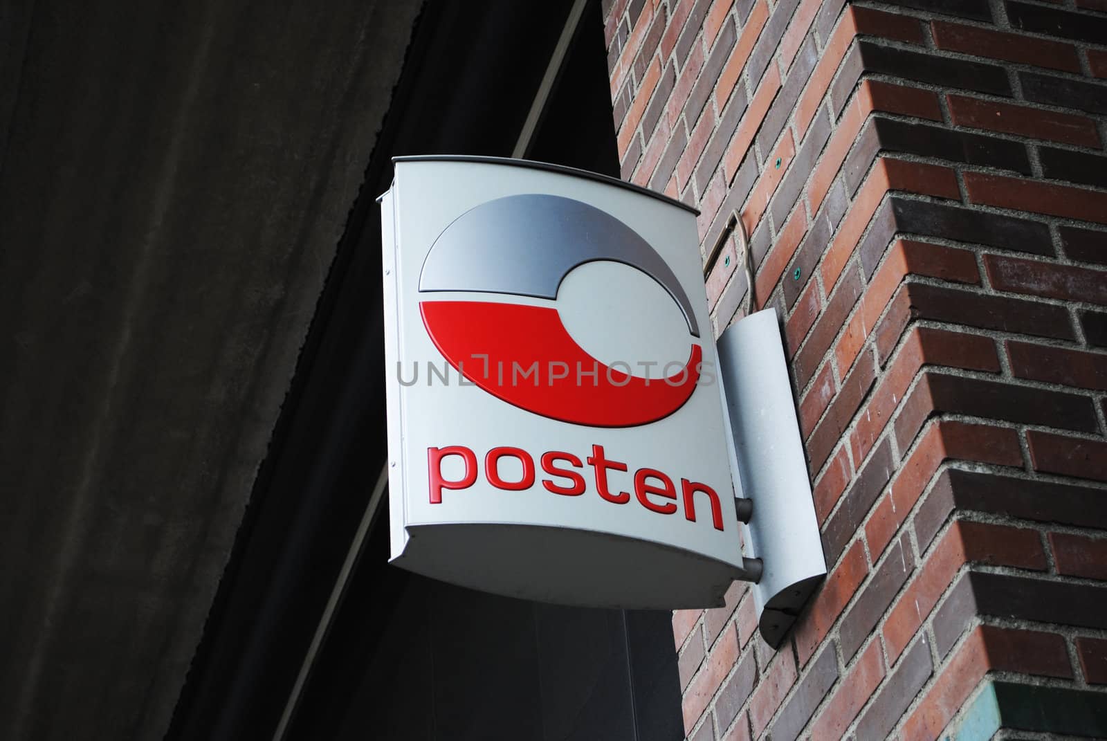 Sign of the norwegian mail service (Posten).